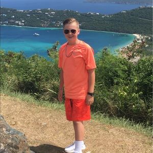 Meet your Posher, Logan